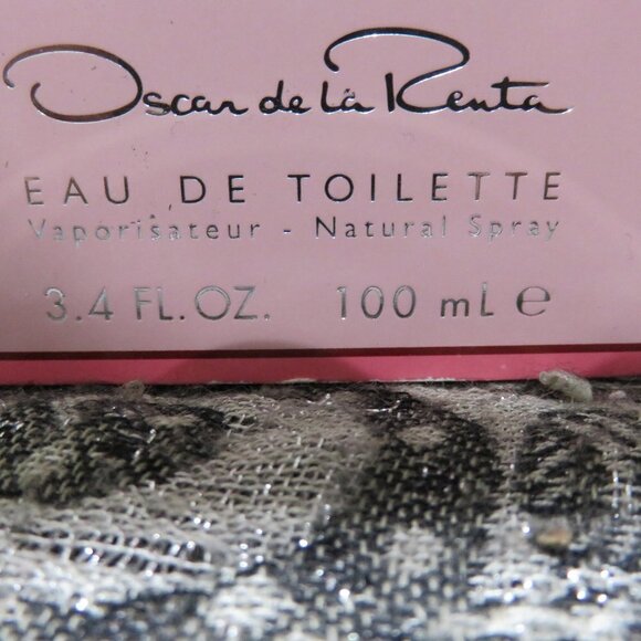 Oscar Rose by Oscar De La Renta EDT Damask Rose Peony Freesia Lily Musk Amber - Picture 4 of 7